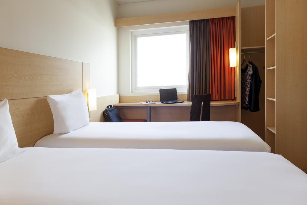 Ibis Strasbourg Centre Petite France Hotel Bilik gambar